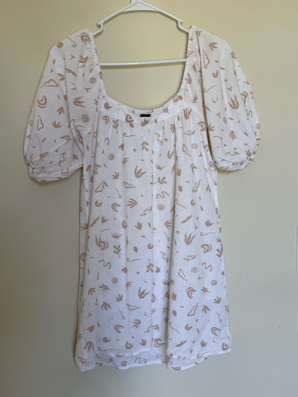 Billabong White Mini Babydoll Dress with Tan Print